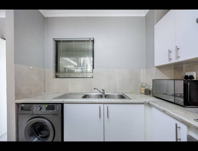2 BEDROOM APARTMENT FOR SALE IN SILVER OAKS